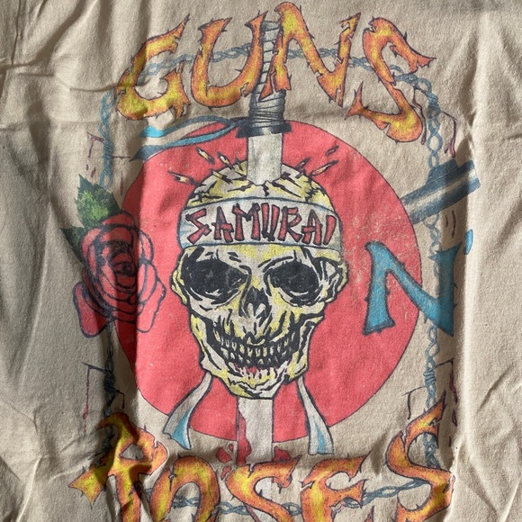 GunsnRoses Graphic Tee - Picture 2 of 3